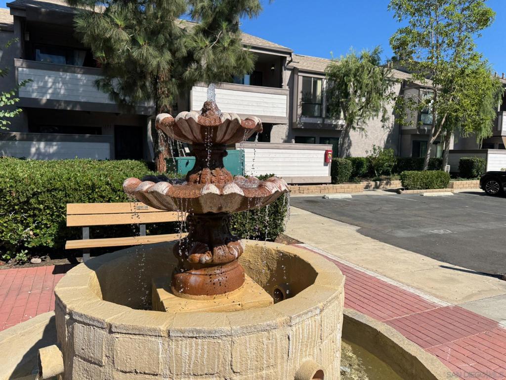 9189 Village Glen Dr 252