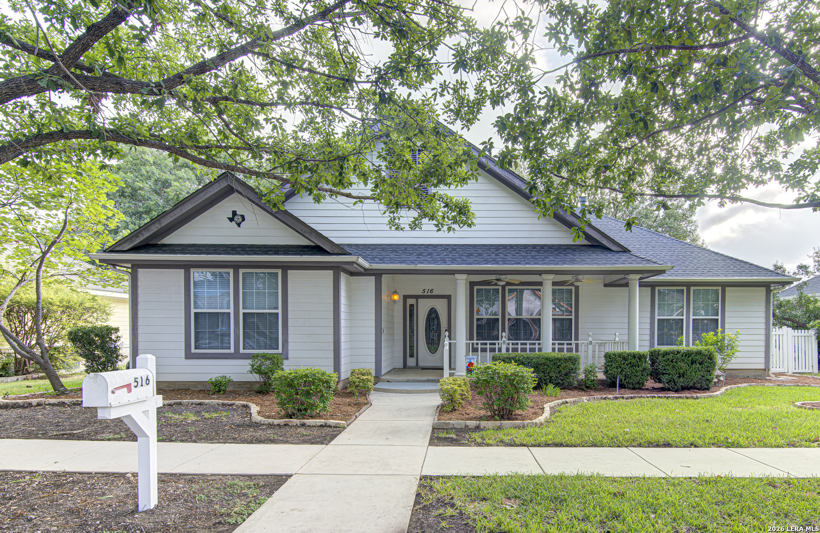 516 JO LYNN LN