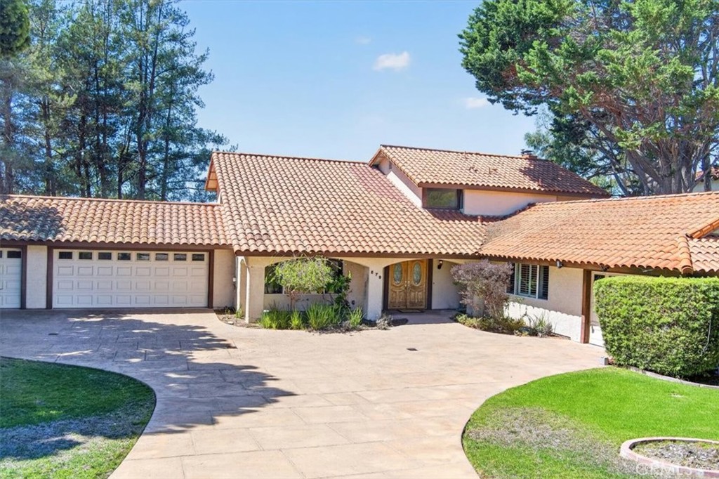 679 Saint Andrews