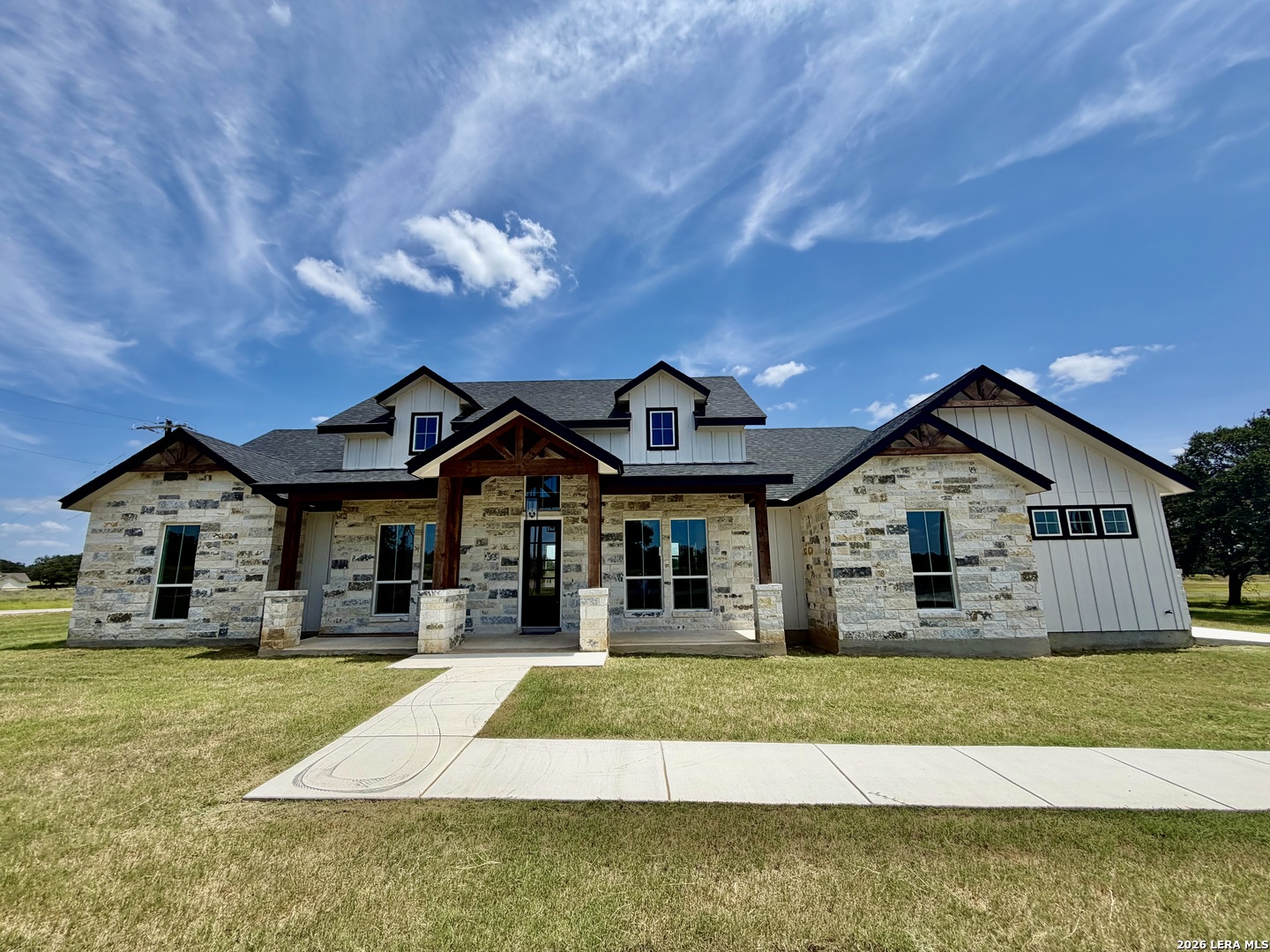 712 County Road 320