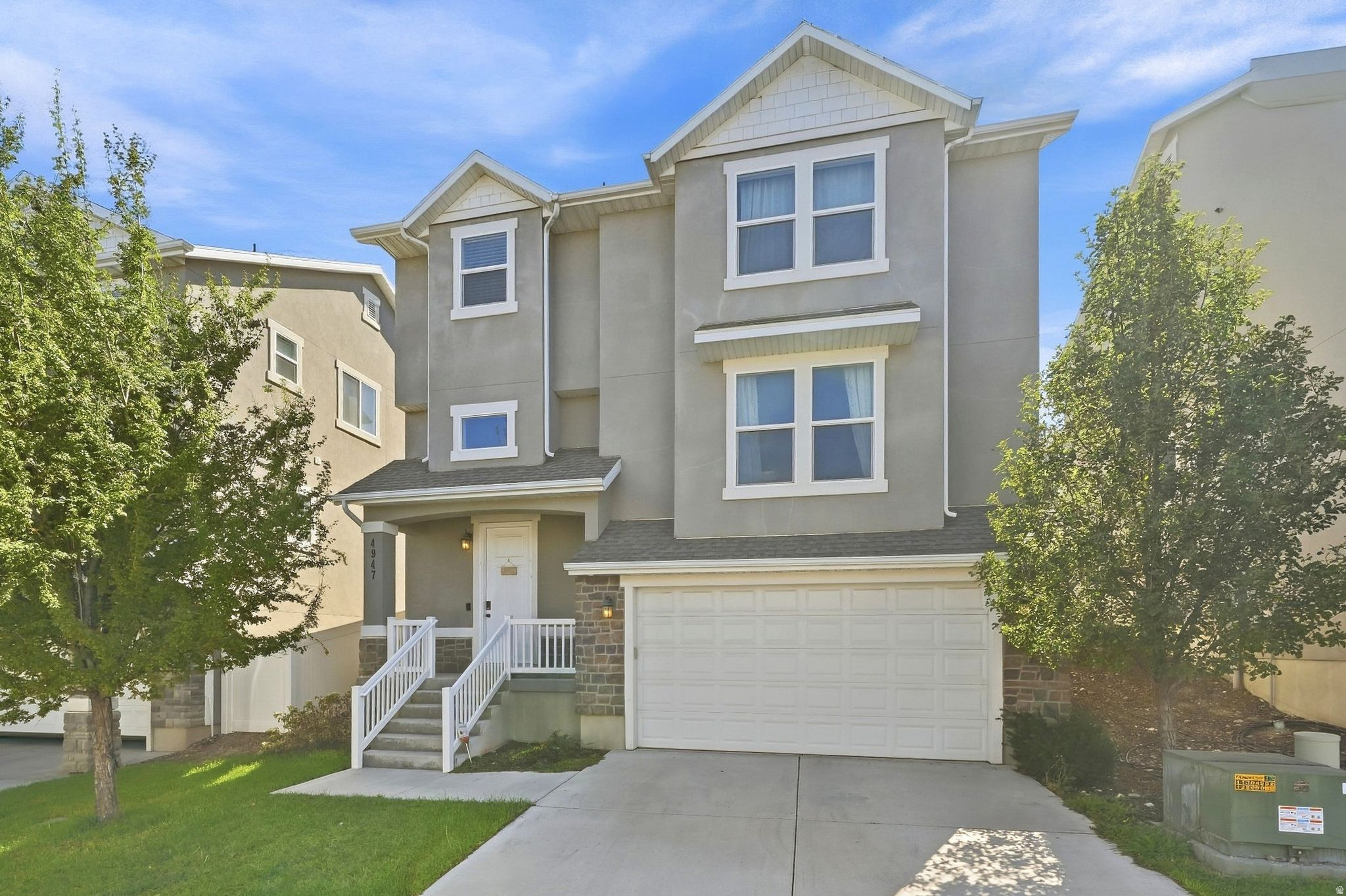 4947 W CHROME RD