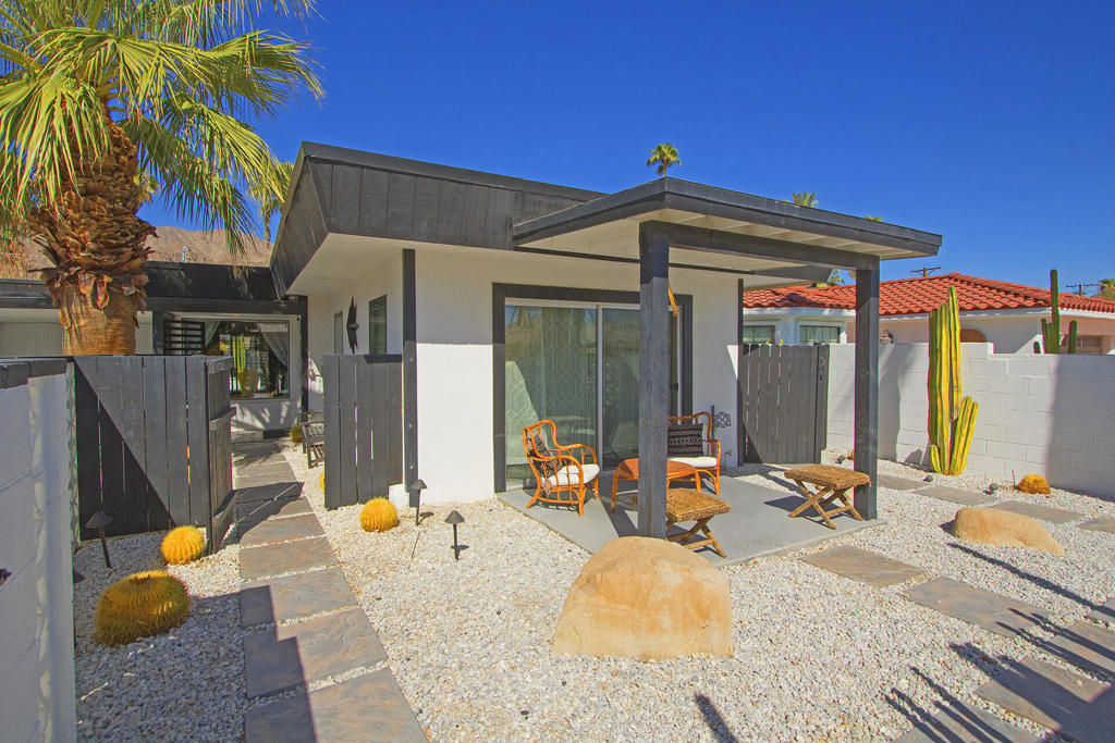51835 Avenida Navarro