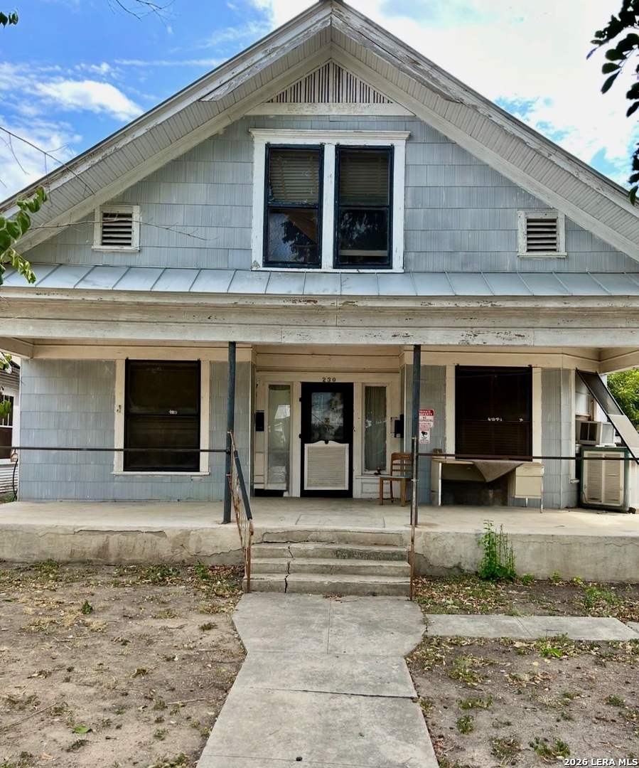 230 CLIFFORD CT