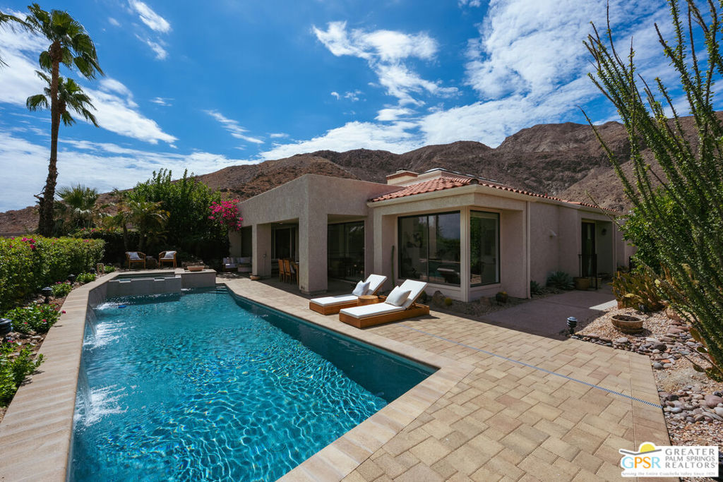 39 Mirage Cove Drive
