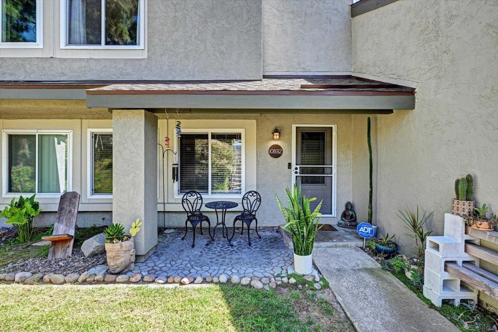 10832 Macouba Pl