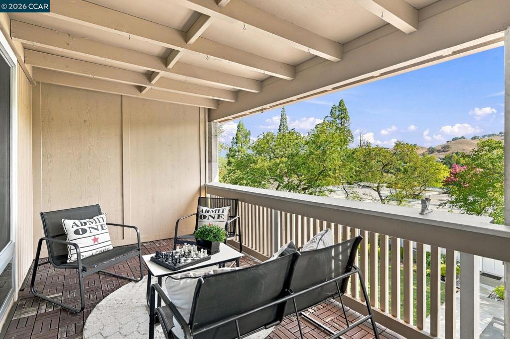 1132 Running Springs Rd 7, Walnut Creek, CA 94595 — photo 1