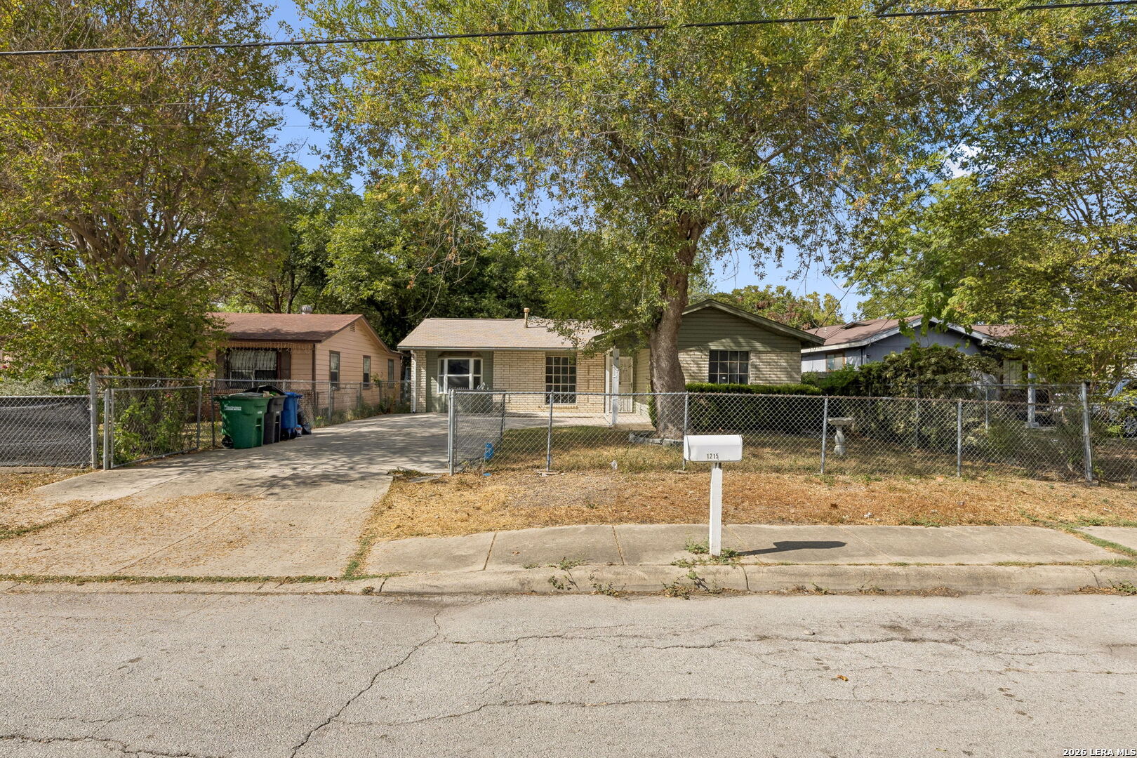 1215 AARON PL