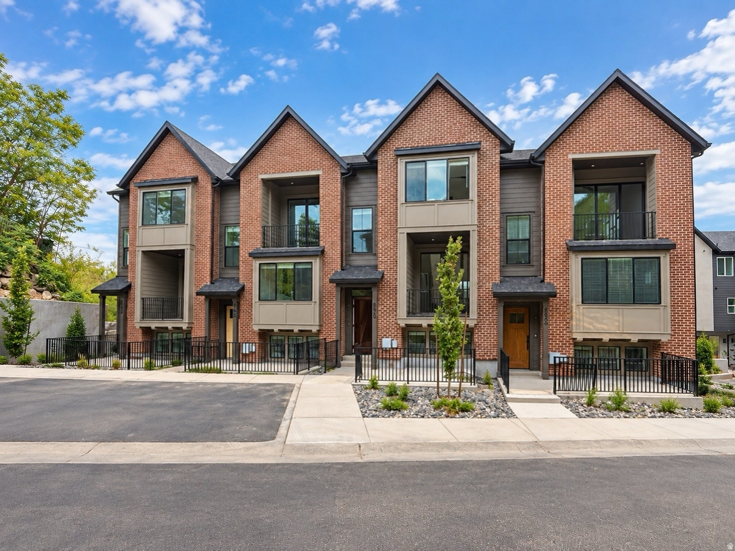 850 E MAPLEHURST DR #113