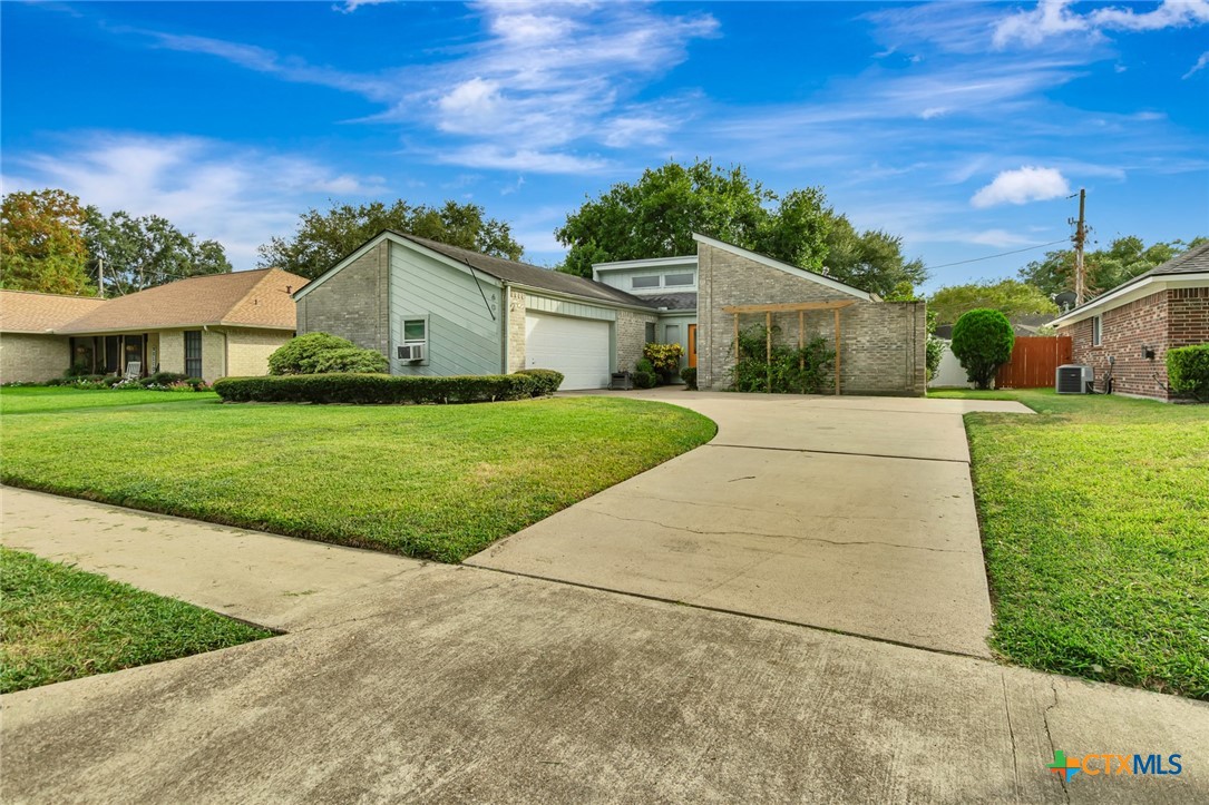 607 Bedivere Drive