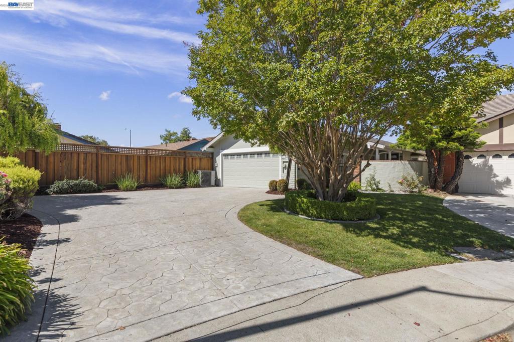 5167 Ipswich Ct