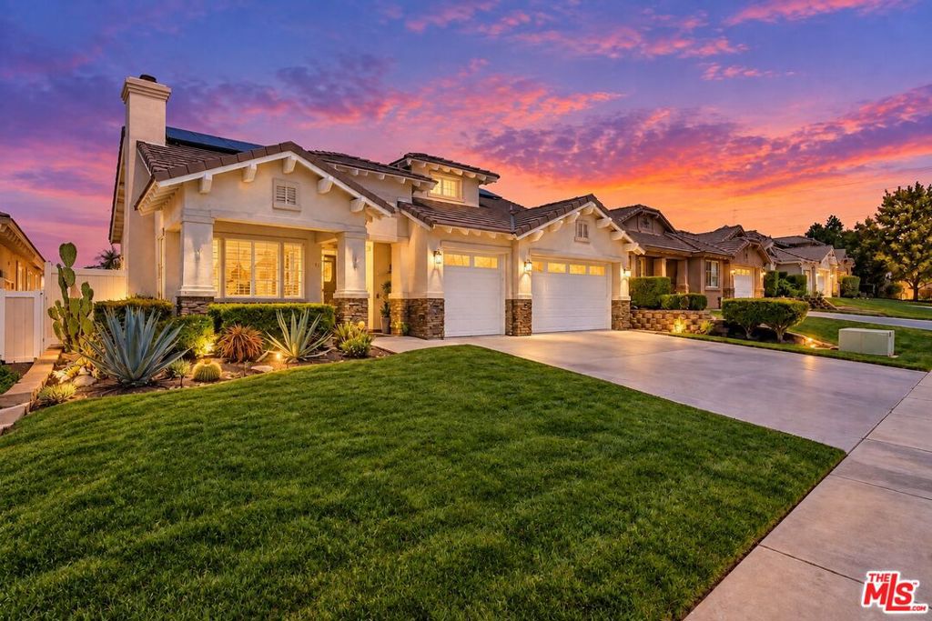 950 Brownie Way