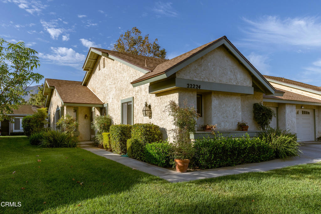 22224 Village 22
