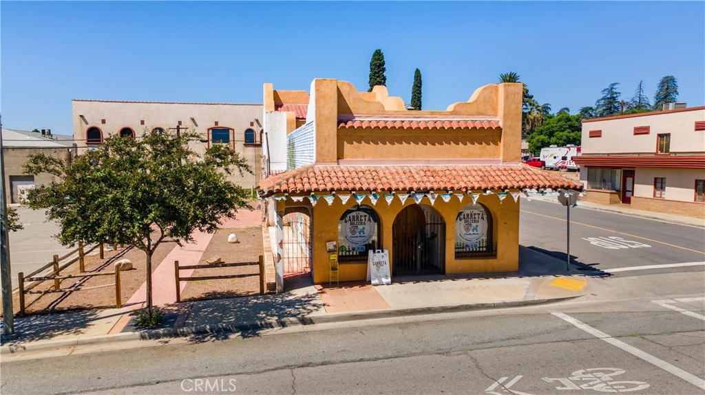 89 N San Gorgonio Avenue