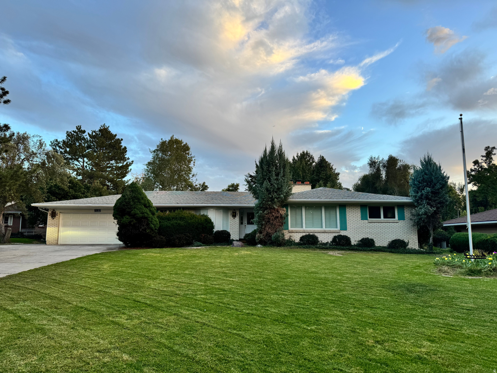 2132 E APPLEWOOD AVE #9