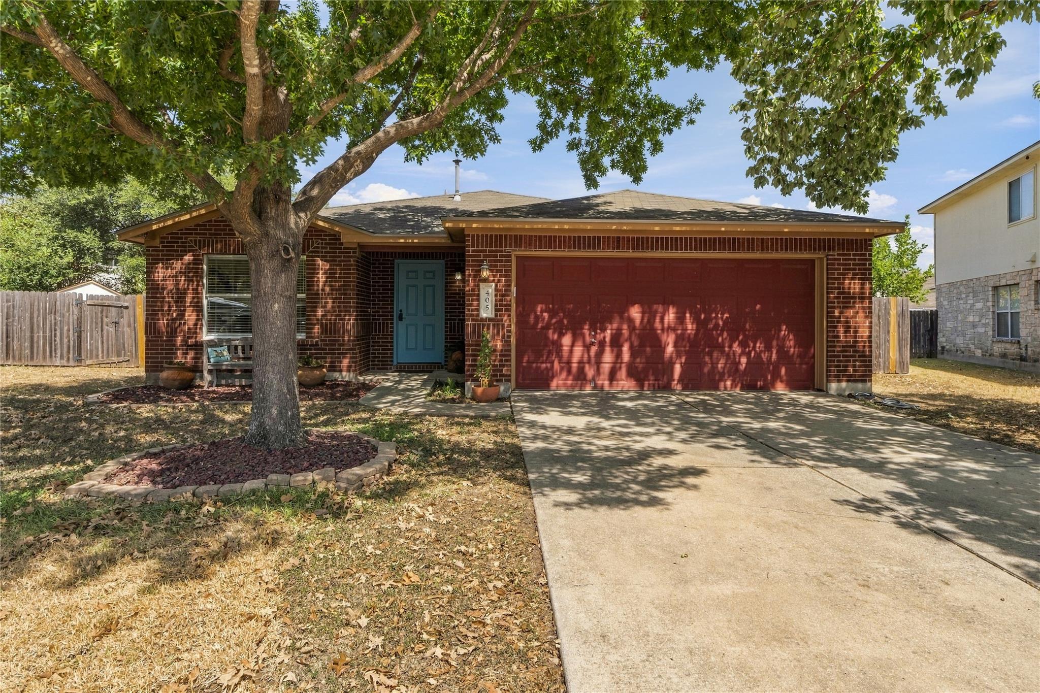 405  Fairfield Loop