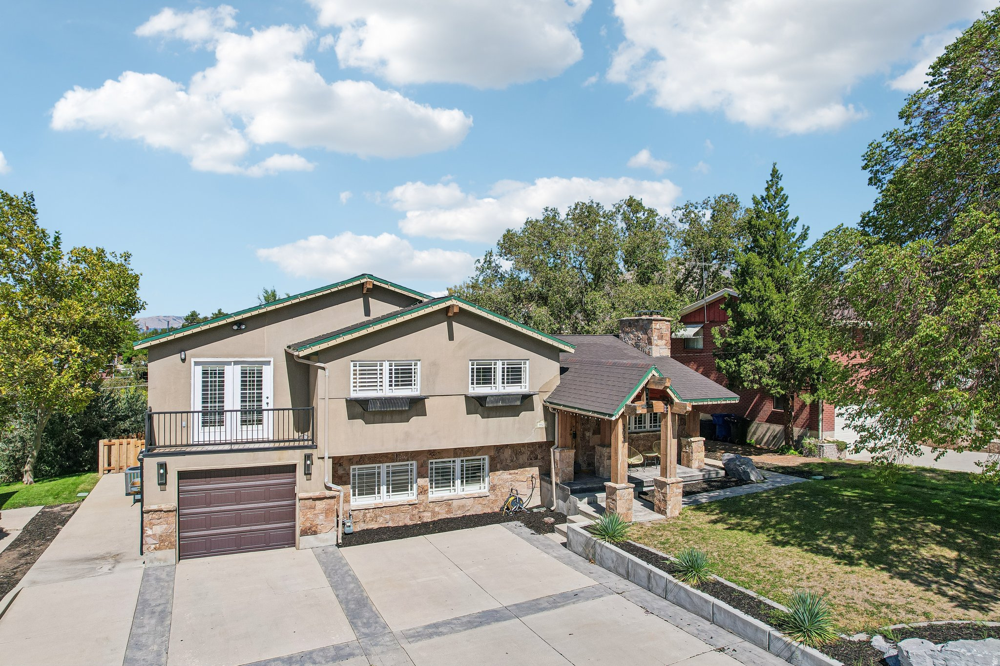 3027 E NILA WAY