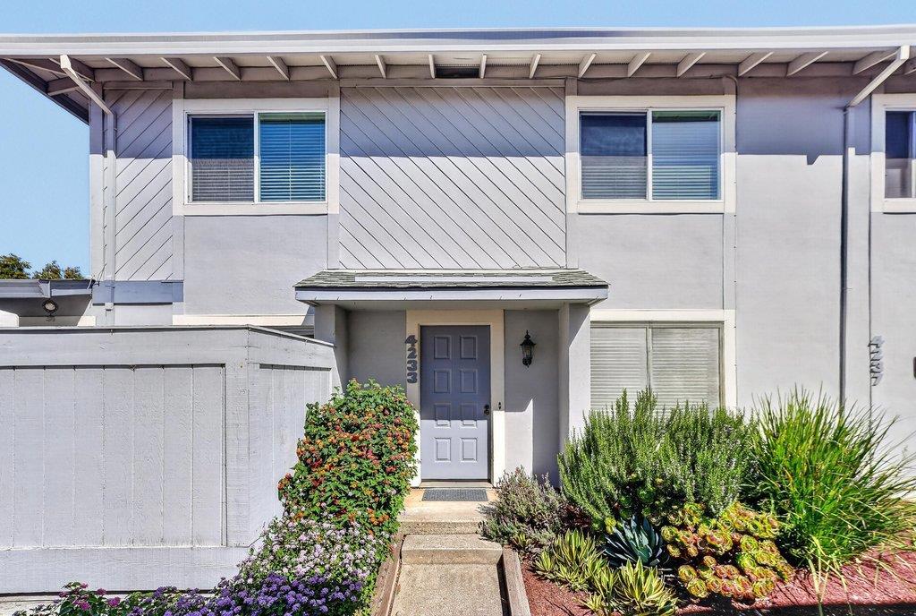 4233 Topsail Court