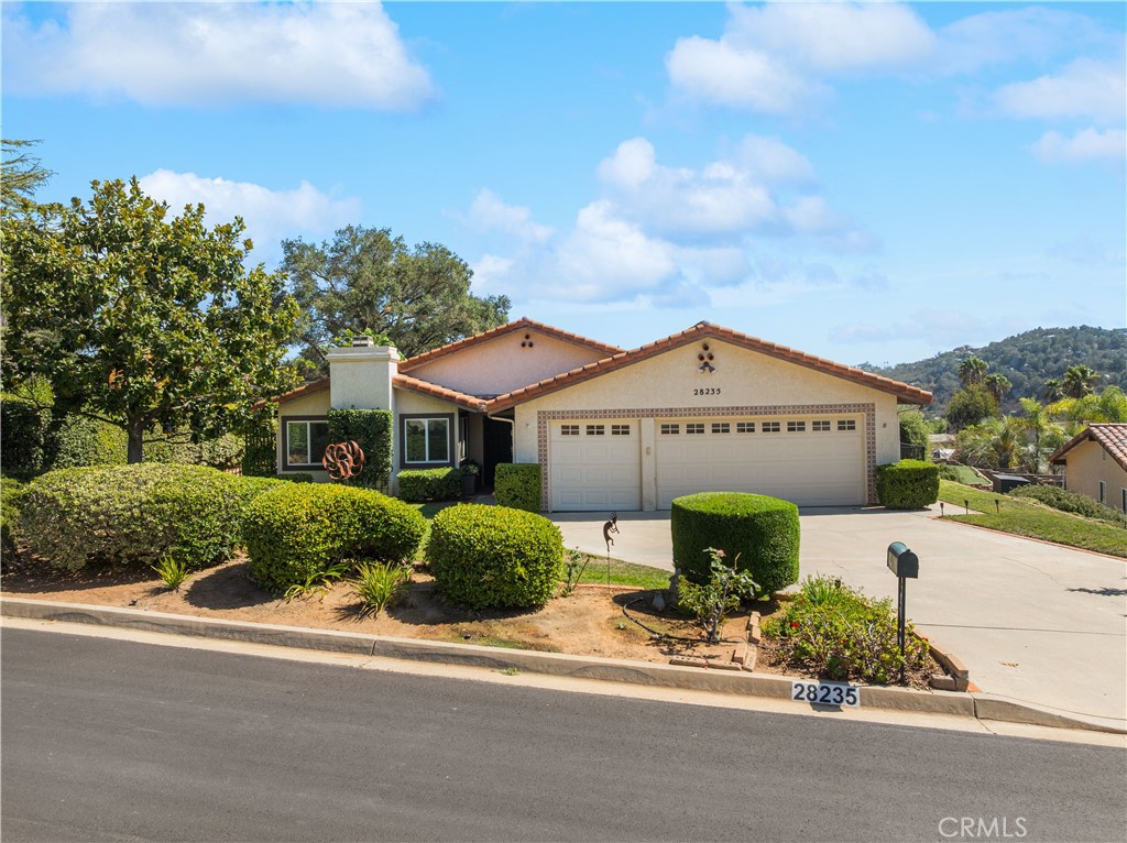 28235 Stonington
