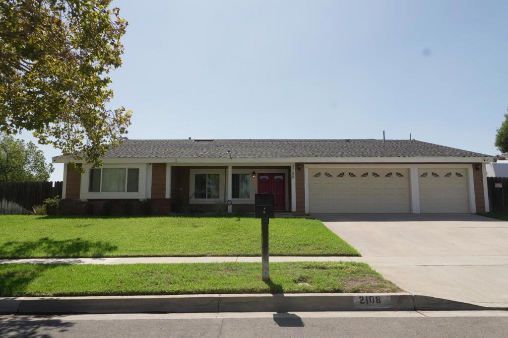 2108 N Apple Avenue