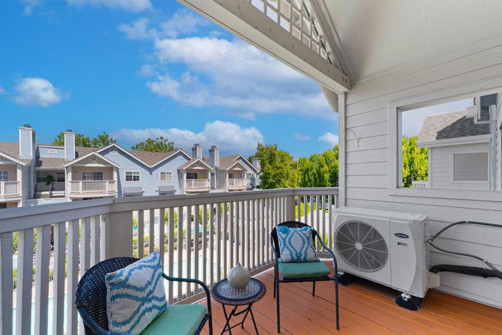 609 Arcadia Terrace 303