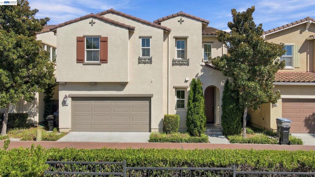 5372 Chesbro Ave.