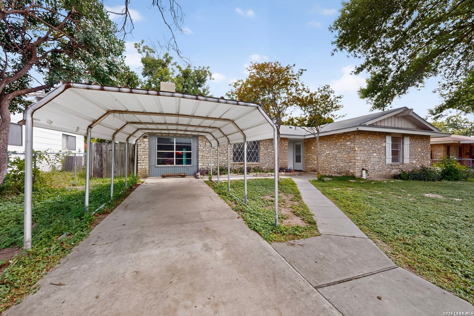 5215 Village Row
