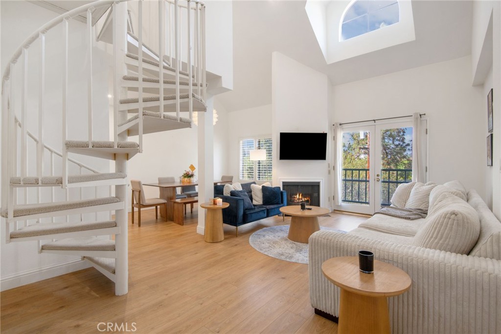 13220 Valleyheart Drive 305, Studio City, CA 91604 — photo 1