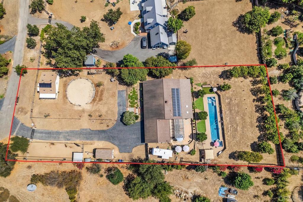 1905 Green Vista Lane