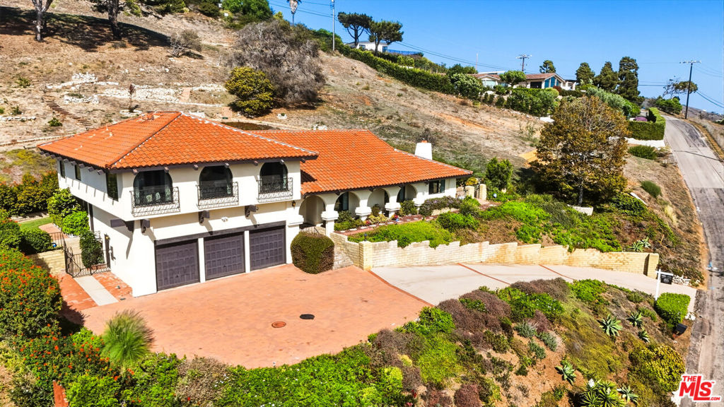5461 Horizon Drive