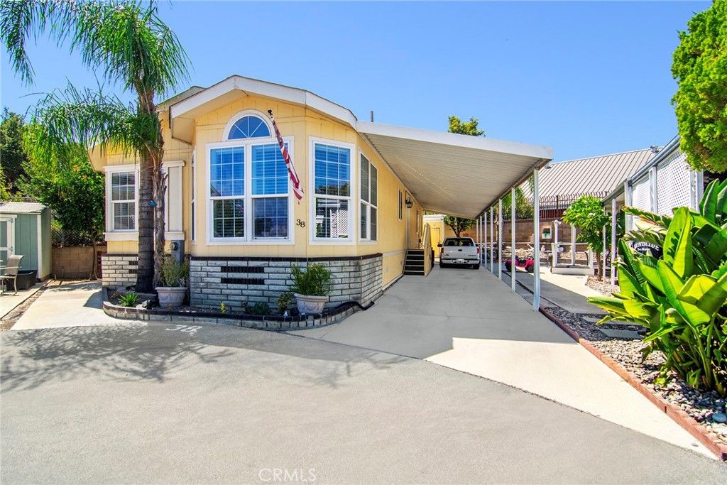 11401 Topanga Canyon 38