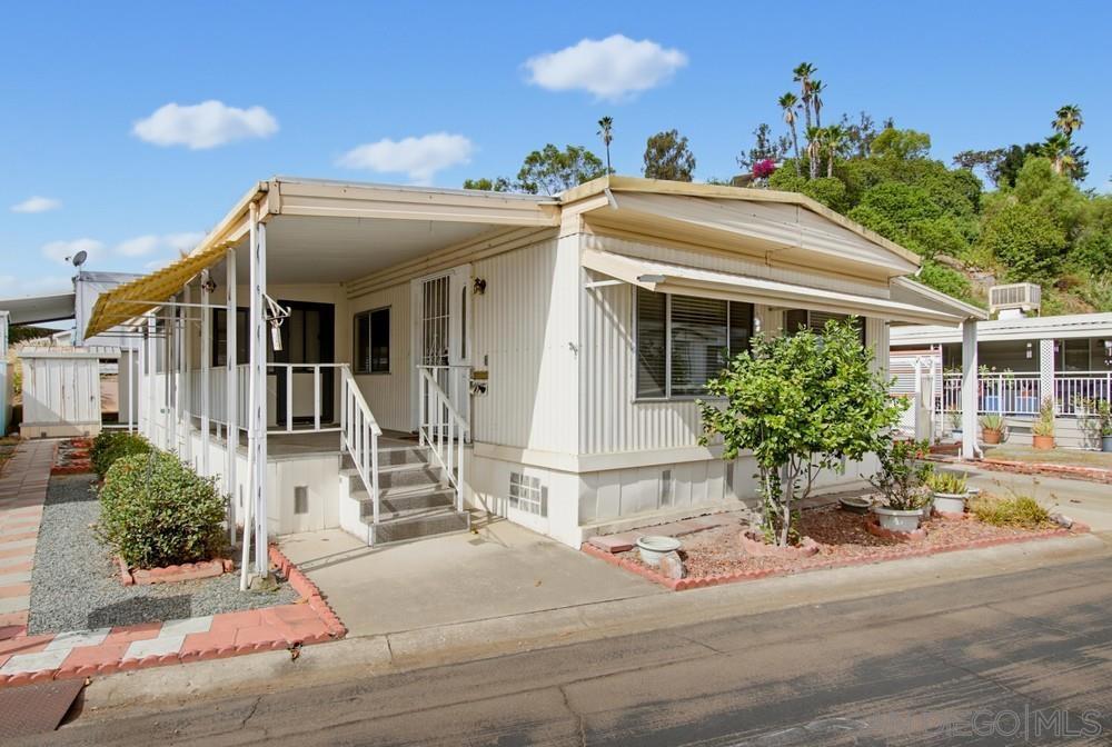 8712 N Magnolia Ave 54