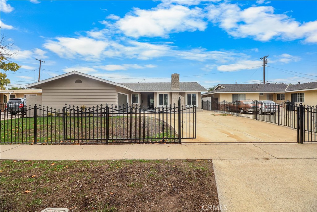 2041 S Pacific
