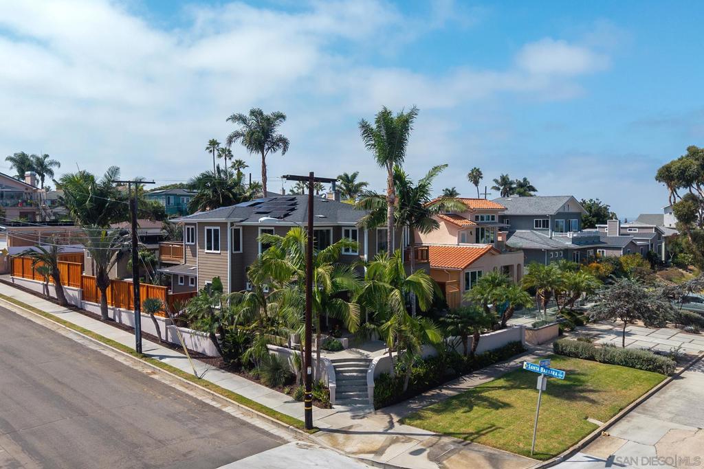 4415 Cape May