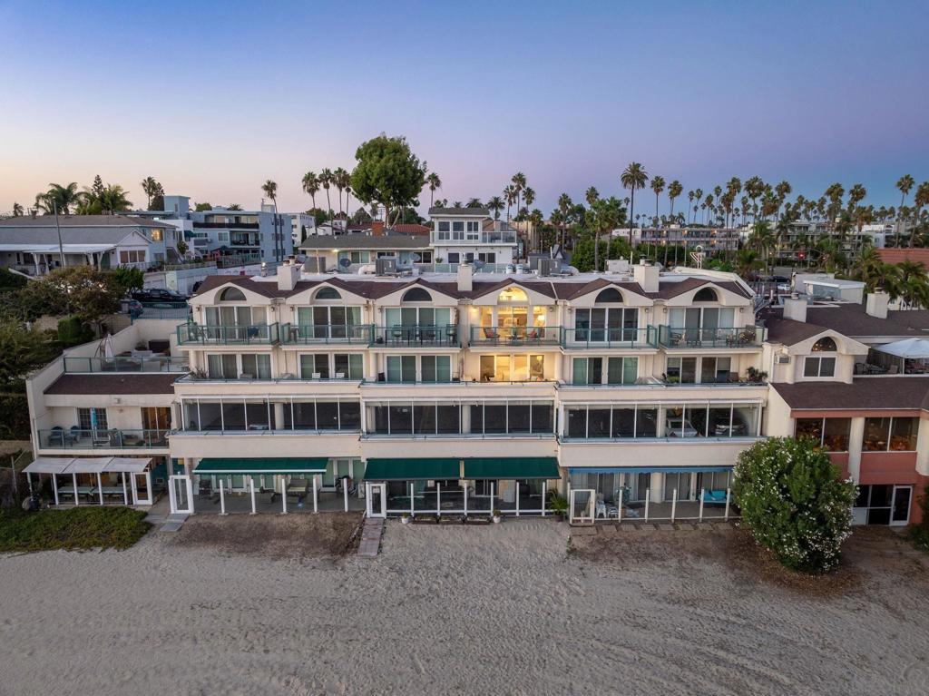 20 38Th Place 26, Long Beach, CA 90803 — photo 1