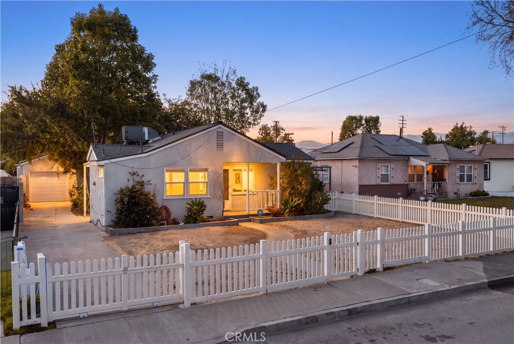 1617 N Gordon Court, Pomona, CA 91768 — photo 1