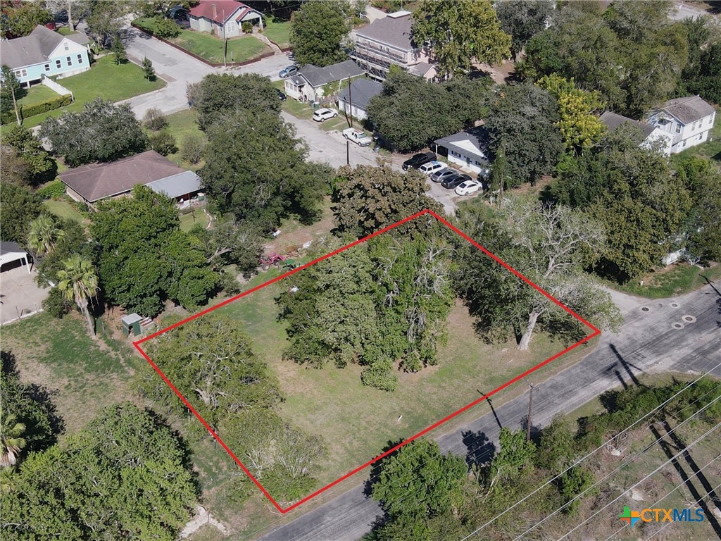 101 N Victoria Street, Victoria, TX 77901 — photo 1