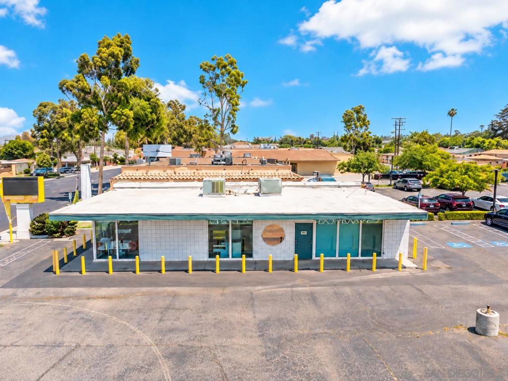 1066 W 6th Street