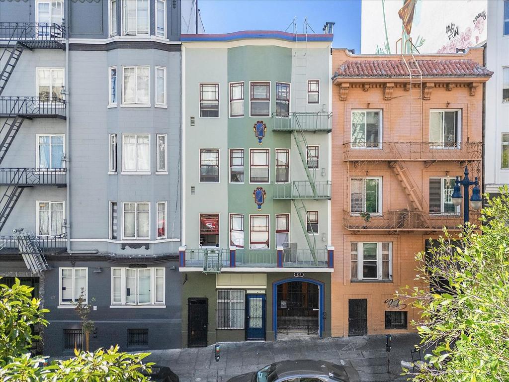 437 Hyde Street