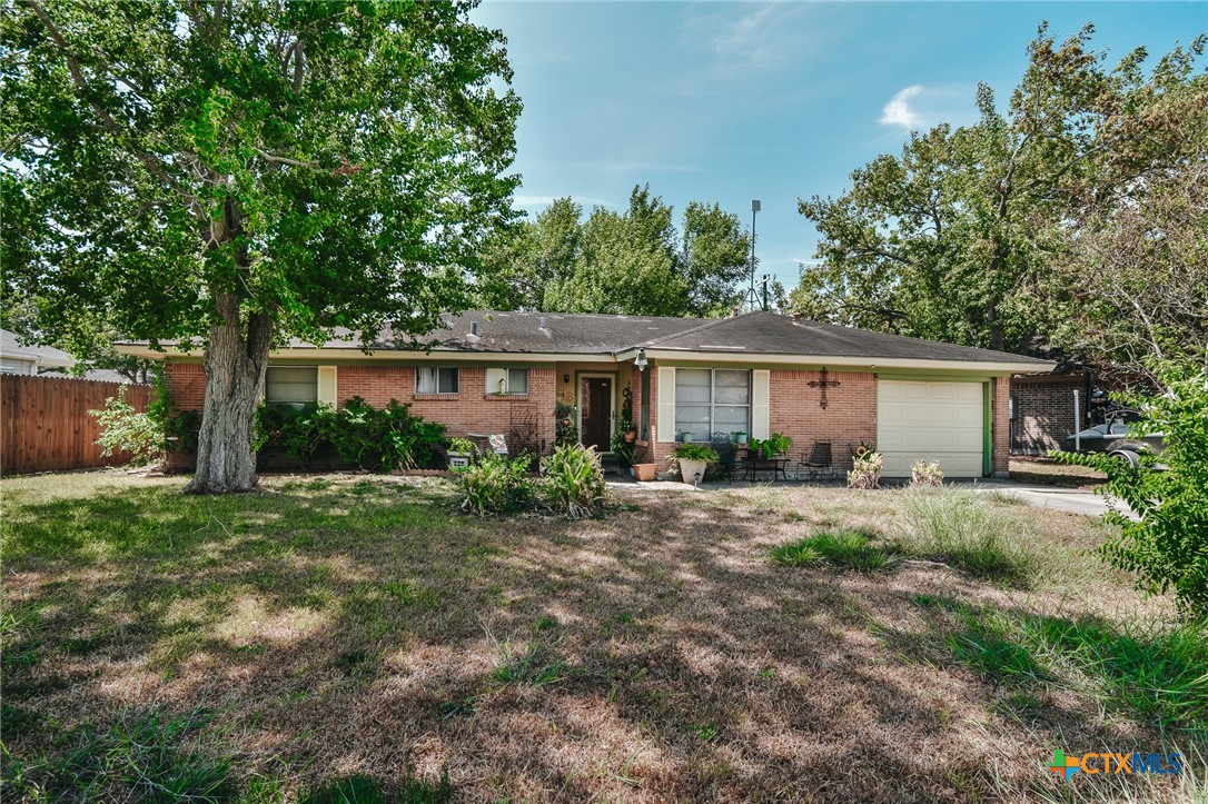 1310 Meadowview Drive