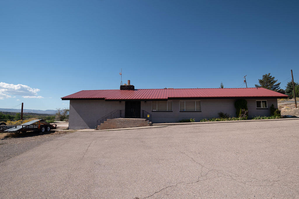 399 N Highway 153