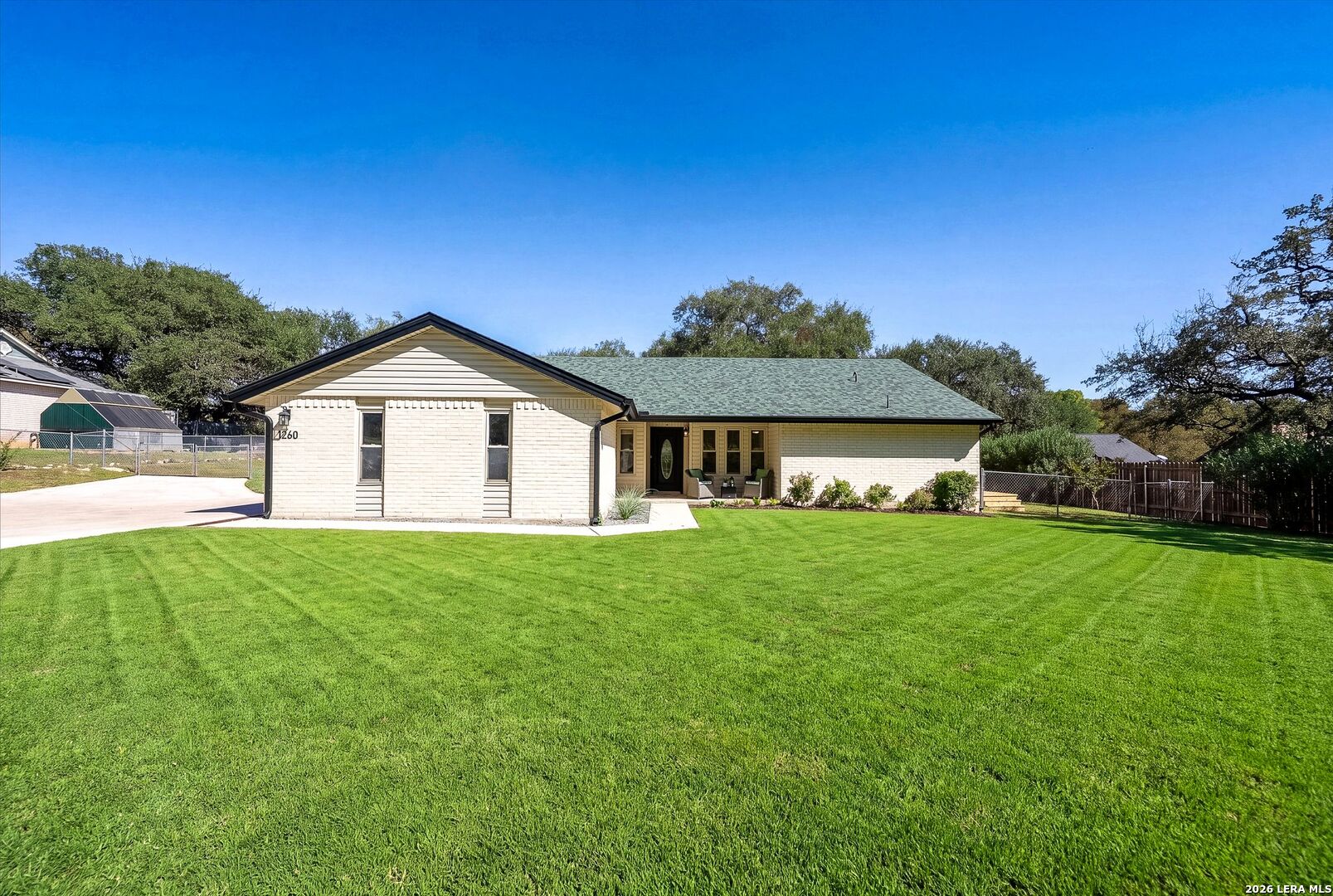 1260 Flaming Oak Dr