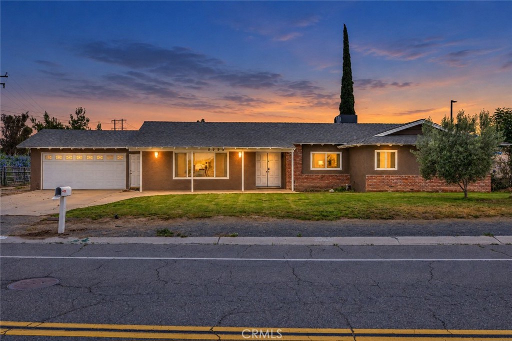 3998 Bluff