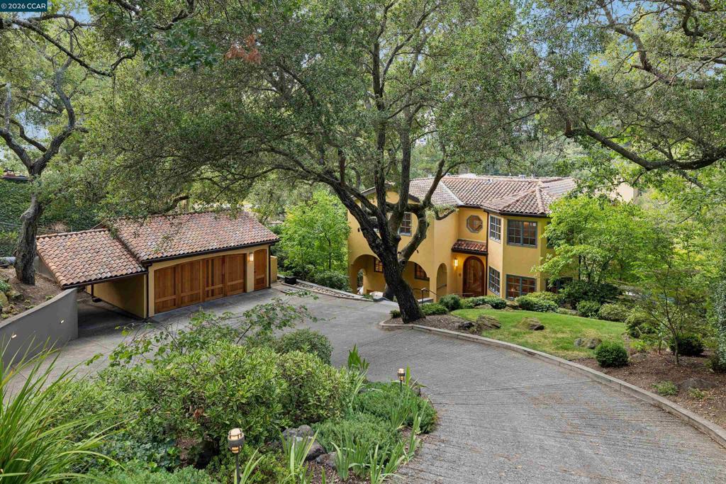 124 CAMINO SOBRANTE