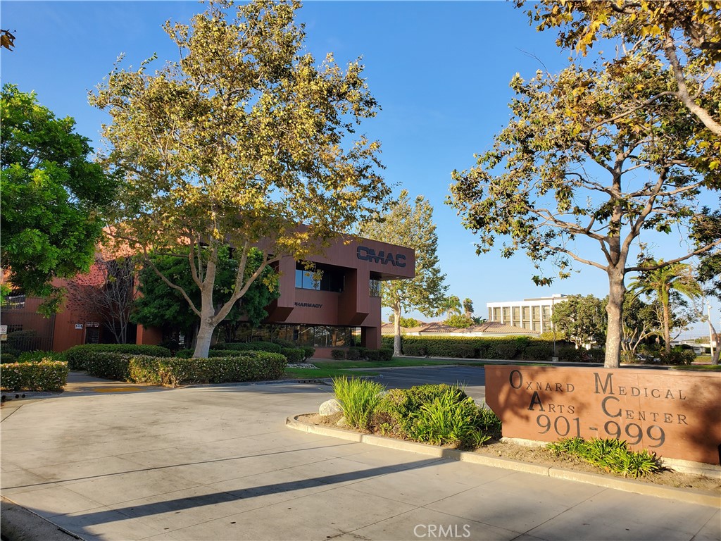 973 W 7th Street