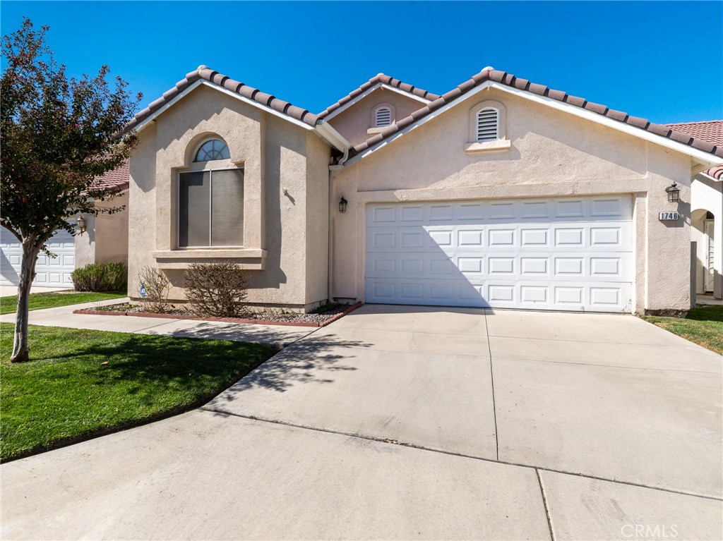 1746 Ametista Drive