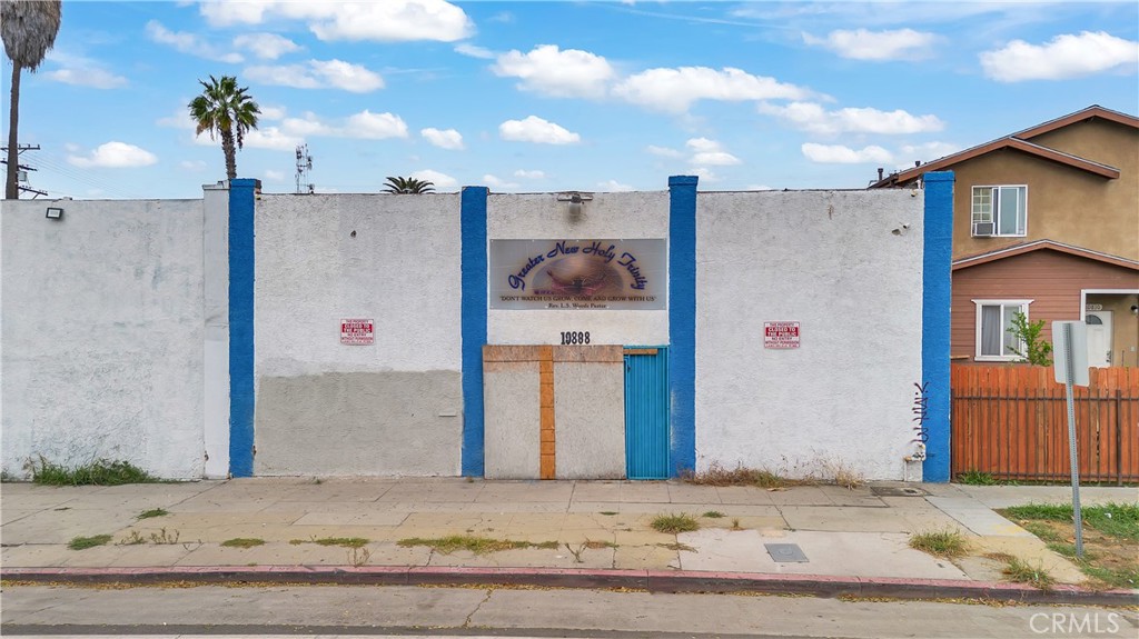 10808 S Broadway
