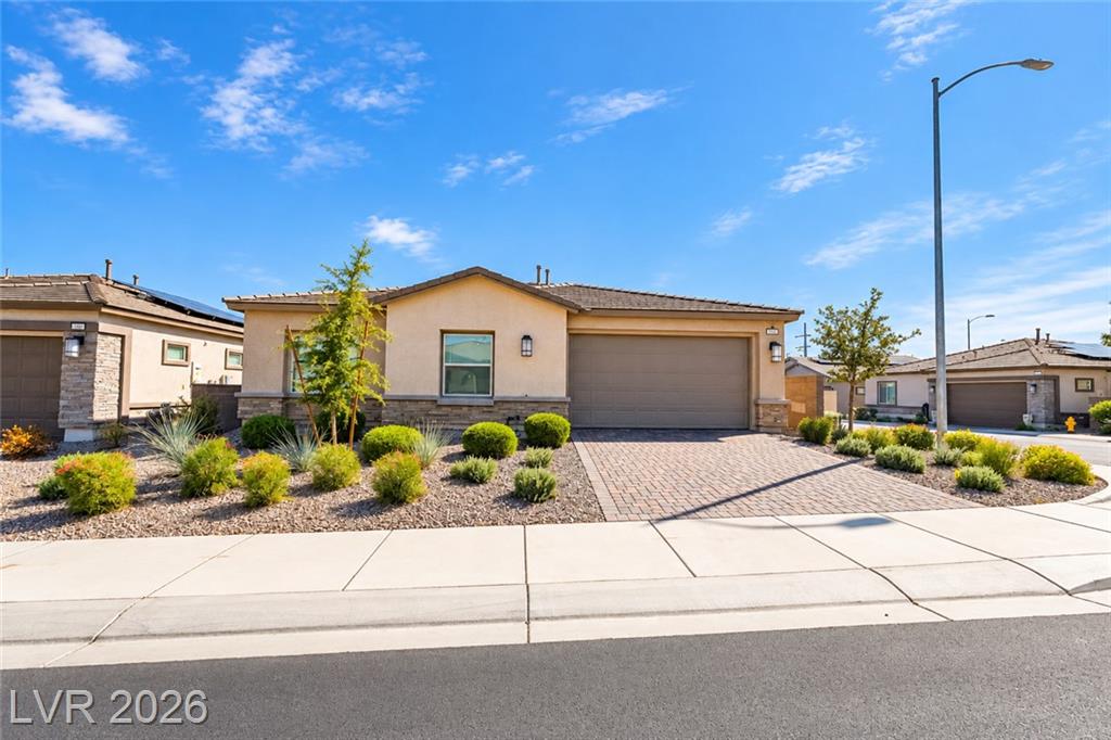 392 Aravalli Crest Street
