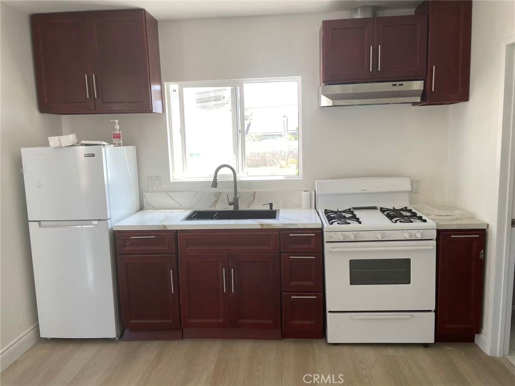 672 E 115th Street