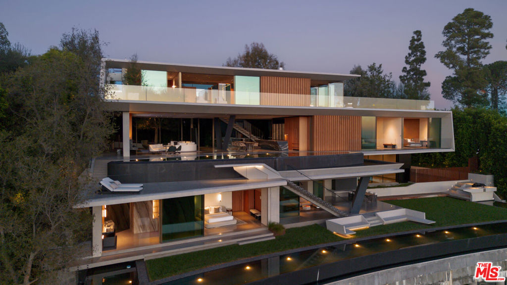 1331 Linda Flora Drive, Los Angeles, CA 90049 — photo 1