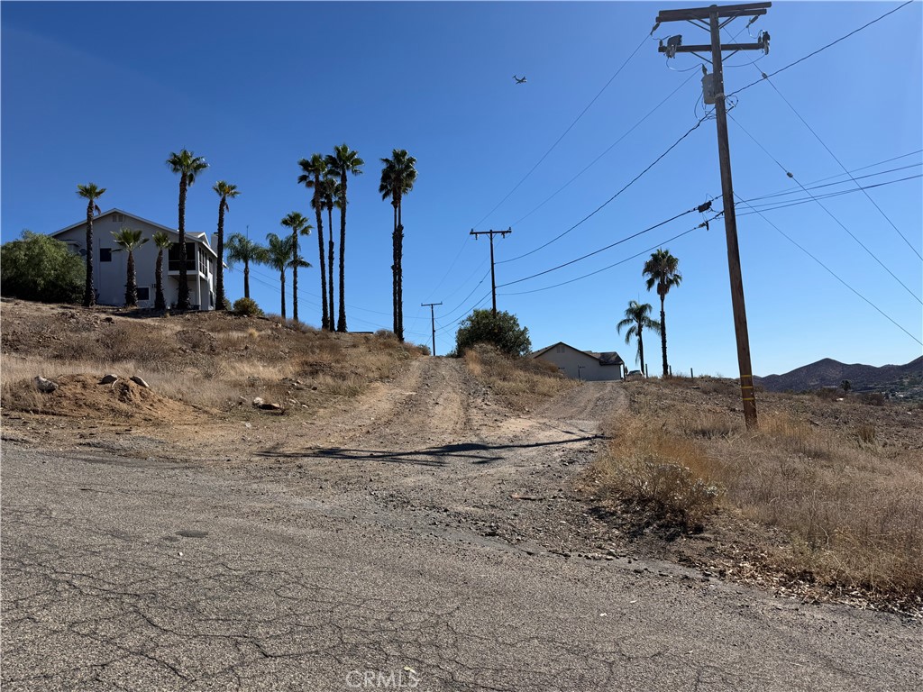 0 Vista Way